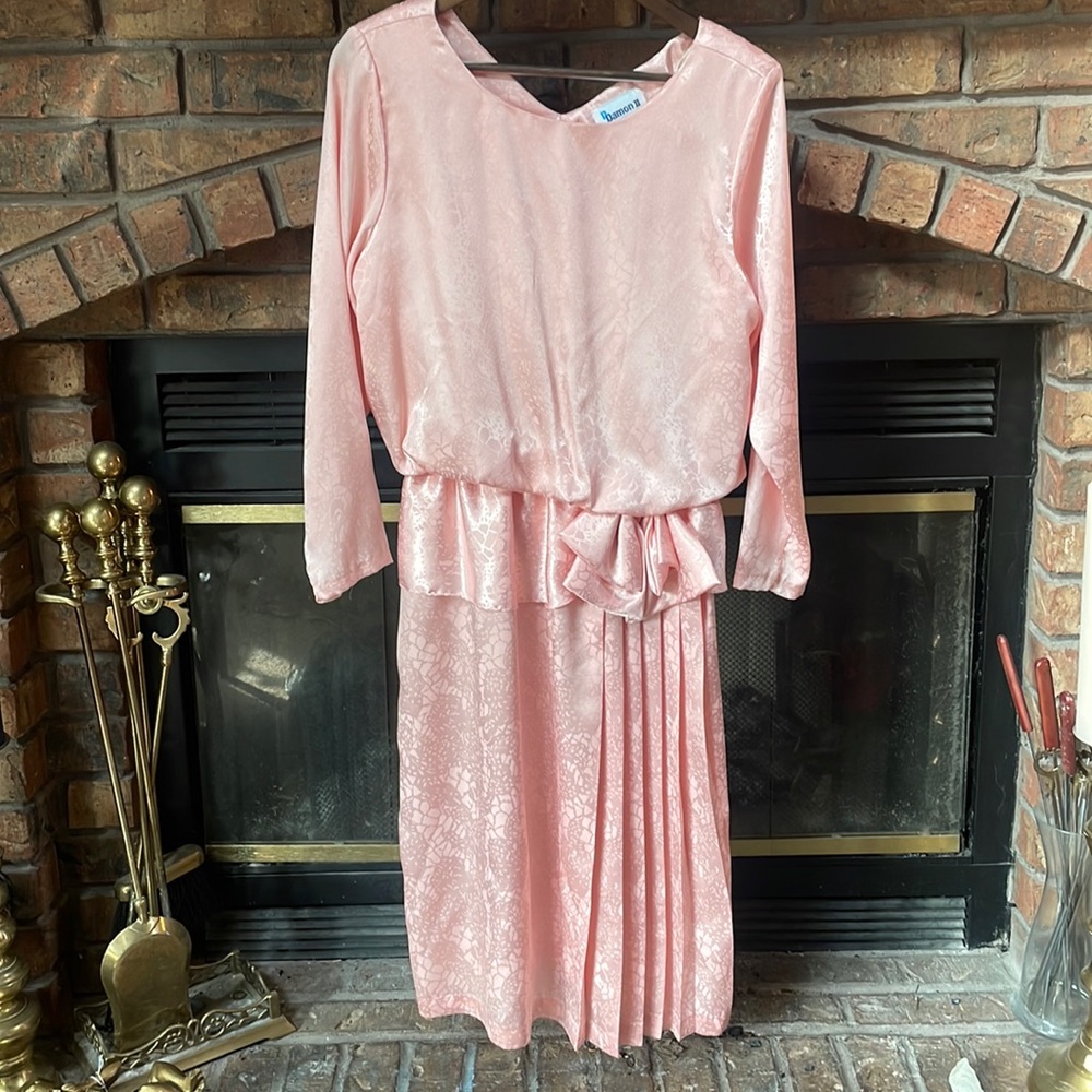 Silky pink vintage dress (item 022412)
